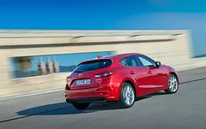 Mazda 3 Hatchback      4K Ultra HD