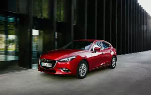 Mazda 3 Hatchback      4K Ultra HD