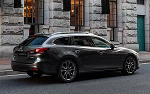 Mazda 6 Wagon      4K Ultra HD