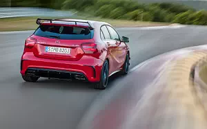 Mercedes-AMG A 45 4MATIC      4K Ultra HD