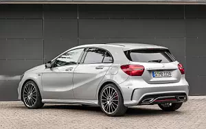 Mercedes-Benz A 250 Sport AMG Line      4K Ultra HD