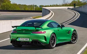 Mercedes-AMG GT R      4K Ultra HD