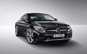 Mercedes-Benz C-class Coupe      4K Ultra HD