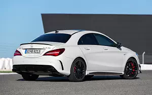 Mercedes-AMG CLA 45 4MATIC      4K Ultra HD