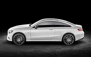 Mercedes-Benz E 400 4MATIC Coupe AMG Line Edition 1      4K Ultra HD