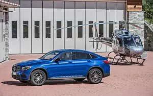 Mercedes-Benz GLC 250 4MATIC Coupe AMG Line      4K Ultra HD