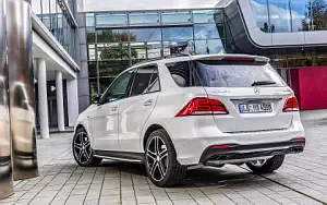 Mercedes-Benz GLE 450 AMG 4MATIC      4K Ultra HD