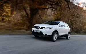 Nissan Qashqai RU-spec      4K Ultra HD