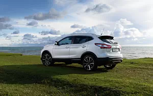 Nissan Qashqai RU-spec      4K Ultra HD