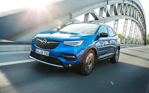 Opel Grandland X      4K Ultra HD