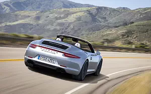 Porsche 911 Carrera 4 GTS Cabriolet      4K Ultra HD