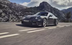 Porsche 911 GT3 Touring MT      4K Ultra HD