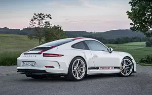 Porsche 911 R      4K Ultra HD