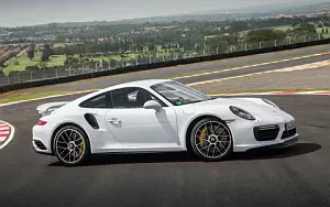 Porsche 911 Turbo S      4K Ultra HD