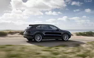 Porsche Cayenne      4K Ultra HD