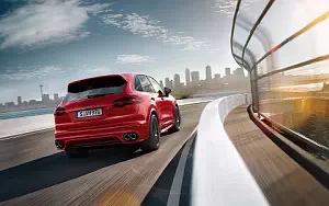 Porsche Cayenne GTS      4K Ultra HD