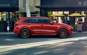 Porsche Cayenne GTS      4K Ultra HD