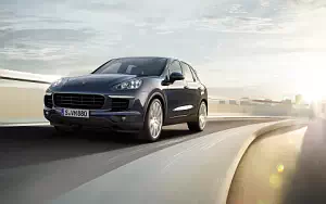 Porsche Cayenne S      4K Ultra HD