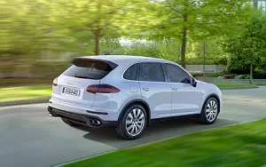 Porsche Cayenne S E-Hybrid      4K Ultra HD