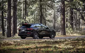 Porsche Cayenne S US-spec      4K Ultra HD