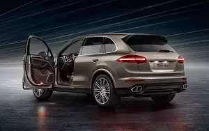 Porsche Cayenne Turbo      4K Ultra HD