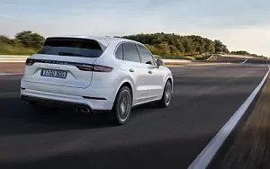 Porsche Cayenne Turbo      4K Ultra HD