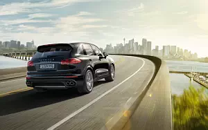 Porsche Cayenne Turbo S      4K Ultra HD