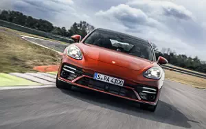 Porsche Panamera Turbo S Sport Turismo      4K Ultra HD