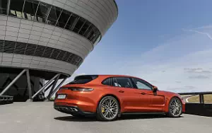 Porsche Panamera Turbo S Sport Turismo      4K Ultra HD