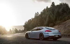 Porsche Panamera 4S US-spec      4K Ultra HD