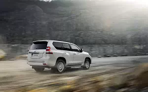 Toyota Land Cruiser Prado      4K Ultra HD