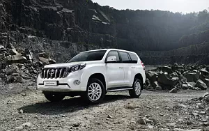 Toyota Land Cruiser Prado      4K Ultra HD