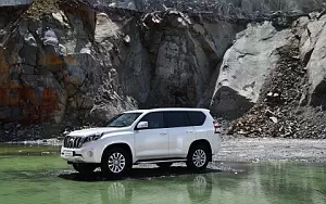 Toyota Land Cruiser Prado      4K Ultra HD