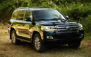 Toyota Land Cruiser 200 US-spec      4K Ultra HD