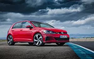 Volkswagen Golf GTI Performance 5door      4K Ultra HD