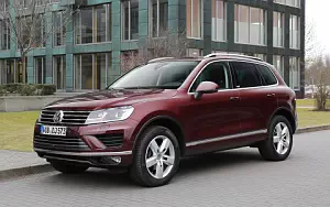 Volkswagen Touareg Executive Edition      4K Ultra HD