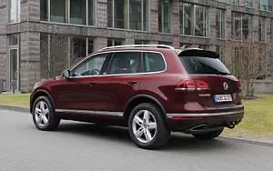 Volkswagen Touareg Executive Edition      4K Ultra HD