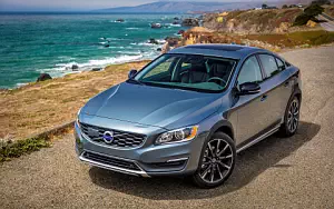 Volvo S60 T5 AWD Cross Country US-spec      4K Ultra HD