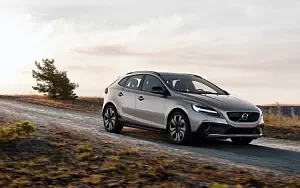 Volvo V40 T5 AWD Cross Country      4K Ultra HD