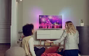 Philips      4K Ultra HD