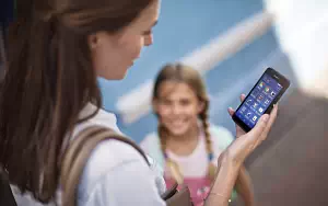 Sony Xperia E4g       4K Ultra HD