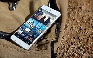 Sony Xperia Z3       4K Ultra HD