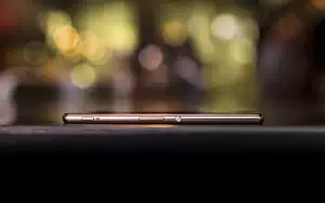 Sony Xperia Z3+       4K Ultra HD