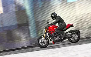 Ducati Monster 1200 S      4K Ultra HD