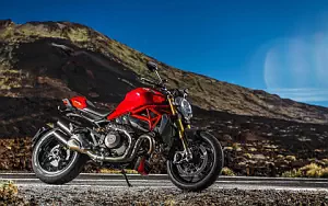 Ducati Monster 1200 S      4K Ultra HD