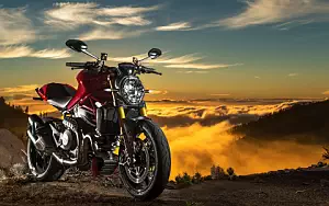 Ducati Monster 1200 S      4K Ultra HD