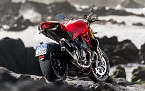 Ducati Monster 1200 S      4K Ultra HD