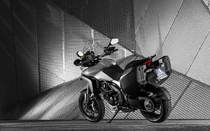 Ducati Multistrada 1200 S Touring      4K Ultra HD