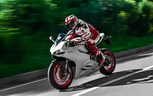 Ducati Superbike 899 Panigale      4K Ultra HD