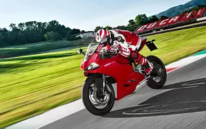 Ducati Superbike 899 Panigale      4K Ultra HD